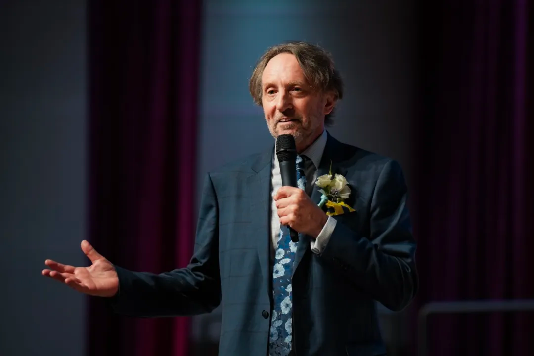 Geoff Cocksworth  深圳市前海國王國際學校創?？傂ｉL